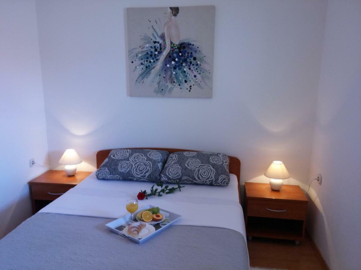 Apartmani Poljanec Vir Exterior photo